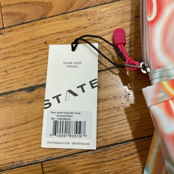 STATE Nylon Kane Kids Travel Oversized neon NWT - Picture 6 of 8